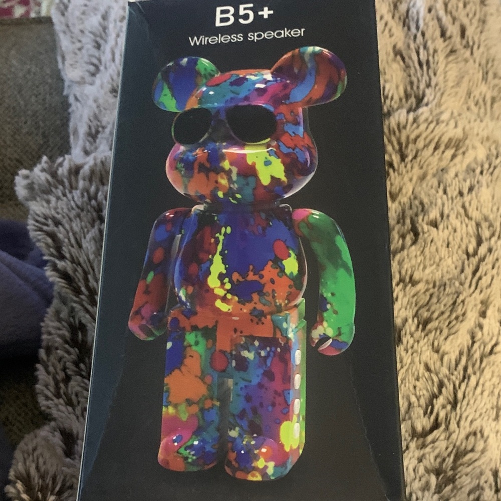New in box B5+ bear brick Wireless Speaker with Colorful Design